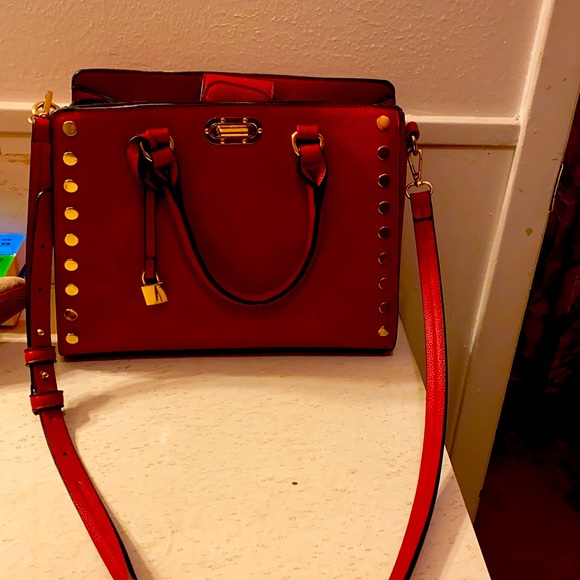 Purse - Picture 1 of 2
